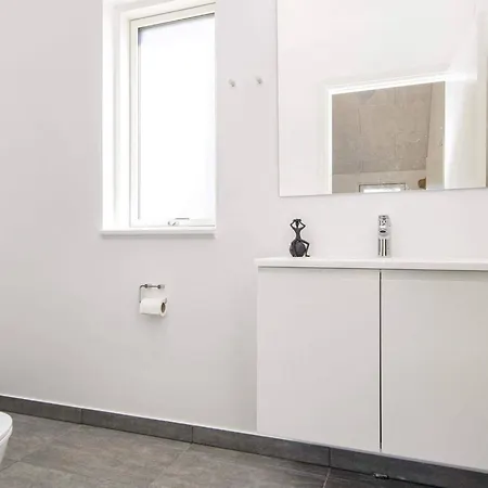 Luxury Retreat Near Lakolk - By Traum Holiday home